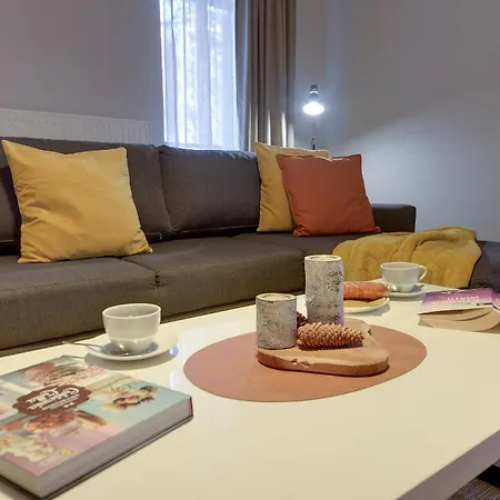 Trevilles Deep Forest * 斯克拉斯卡波伦巴